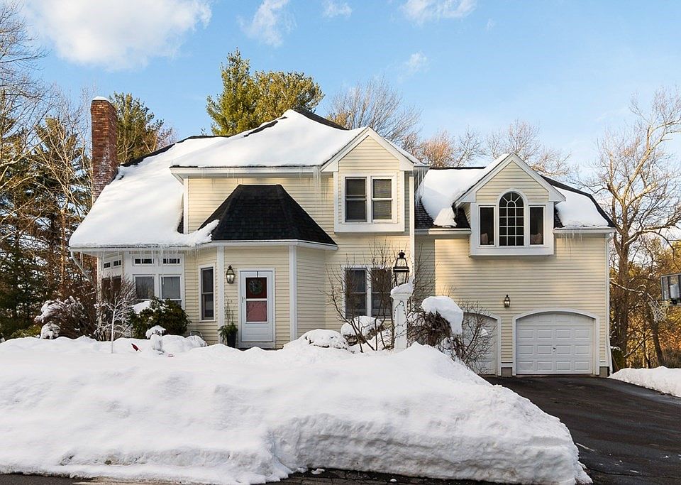 1st image of 63 Foxwood Dr