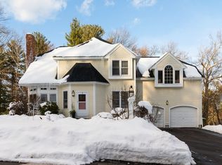 63 Foxwood Dr, North Andover, MA 01845