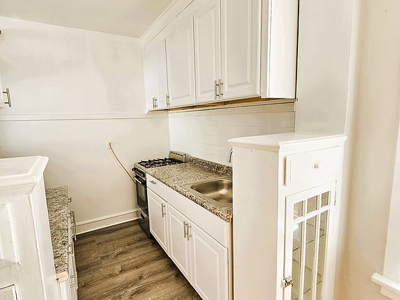 3rd image of 4820-4828 N Hermitage Ave #1B-1Ba