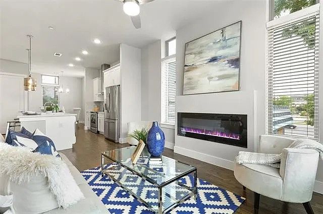 1st image of 2524 Vintage Place Cir
