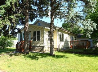 2614 Maple St, Des Moines, IA 50317