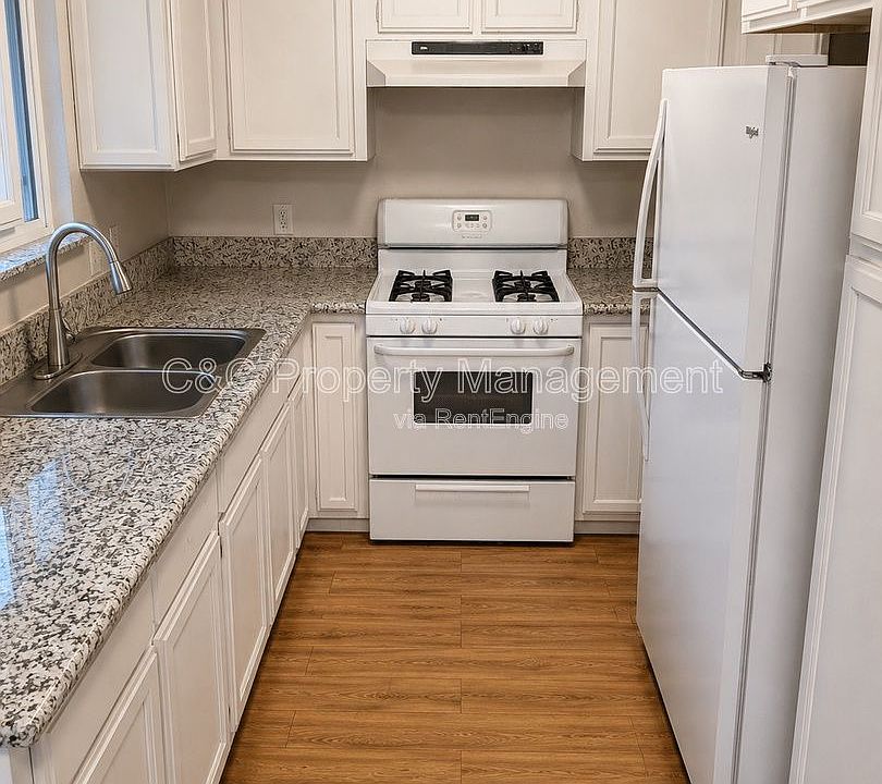 1st image of 701 Oakland Ave #1