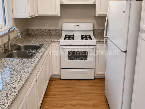701 Oakland Ave #1, Roseville, CA 95678