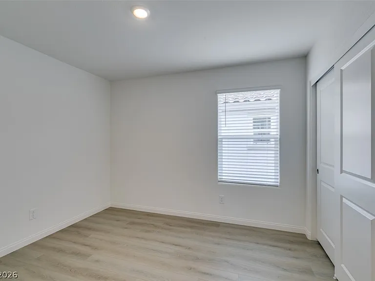9133 Vesey Ave — Photo 35