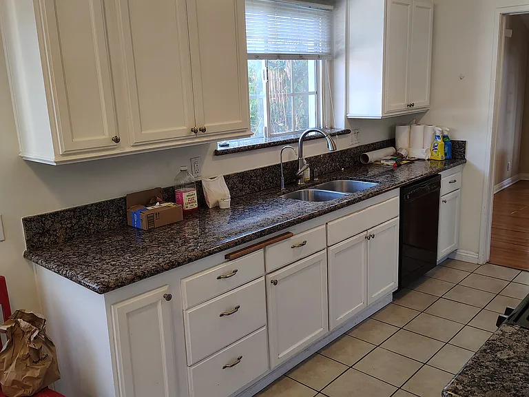 4734 Allott Ave — Photo 7
