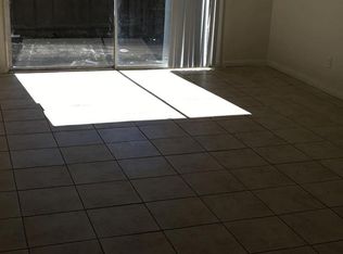269 N Mayflower St APT 14, Hemet, CA 92544