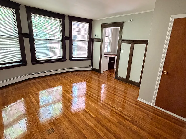 603 Howard Ave #2 — Photo 4