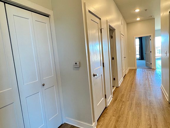 5th image of 707 Railroad Ave #111