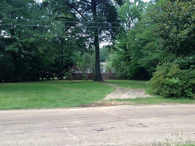 2nd image of 2003 Brooklane Dr