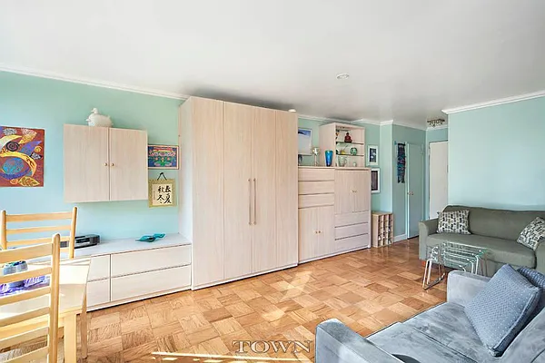Sold by Town Residential | media 8