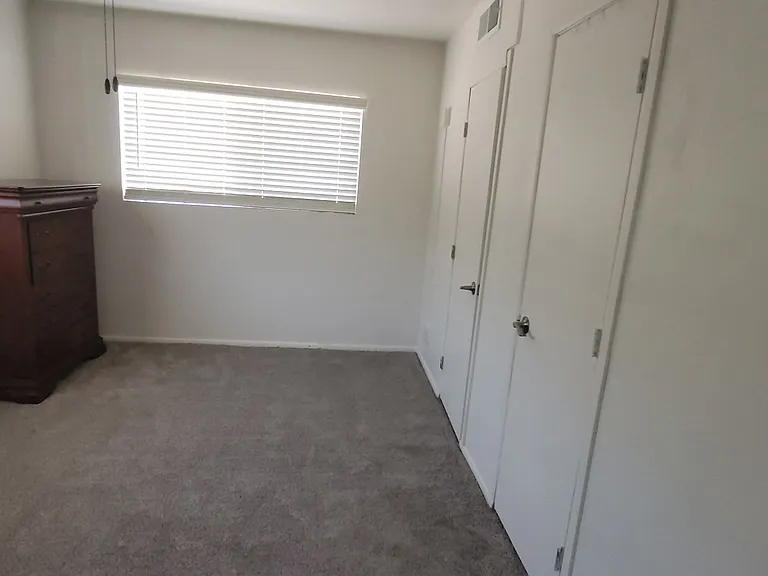 616 N Freestone Cir — Photo 31