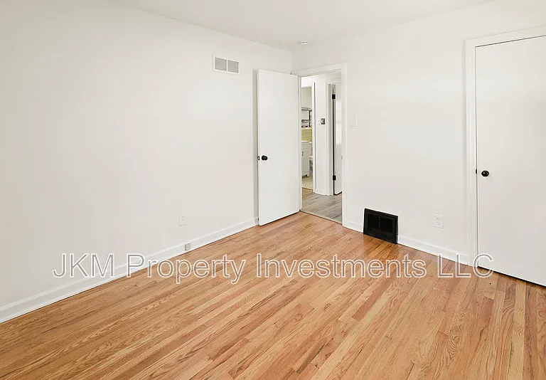 135 Saint Maurice Ln — Photo 15