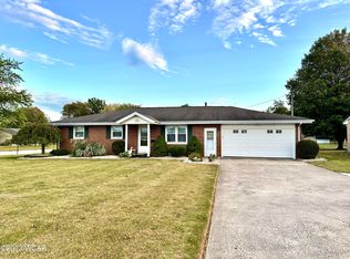 975 W Bluelick Rd, Lima, OH 45801