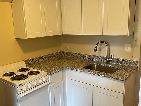 5th image of 1110 Kenmore Ave #B