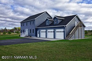 3rd image of 11079 Autumn Dr NW