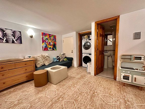 5th image of 47 W 87th St APT 1