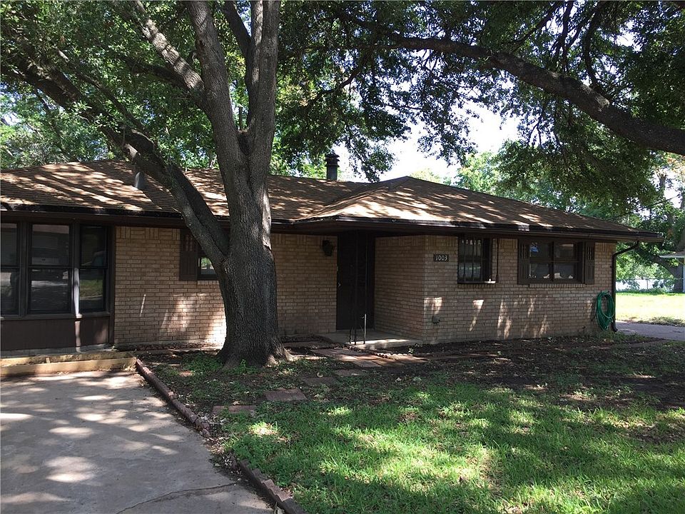 1st image of 1003 Lakeshore Dr