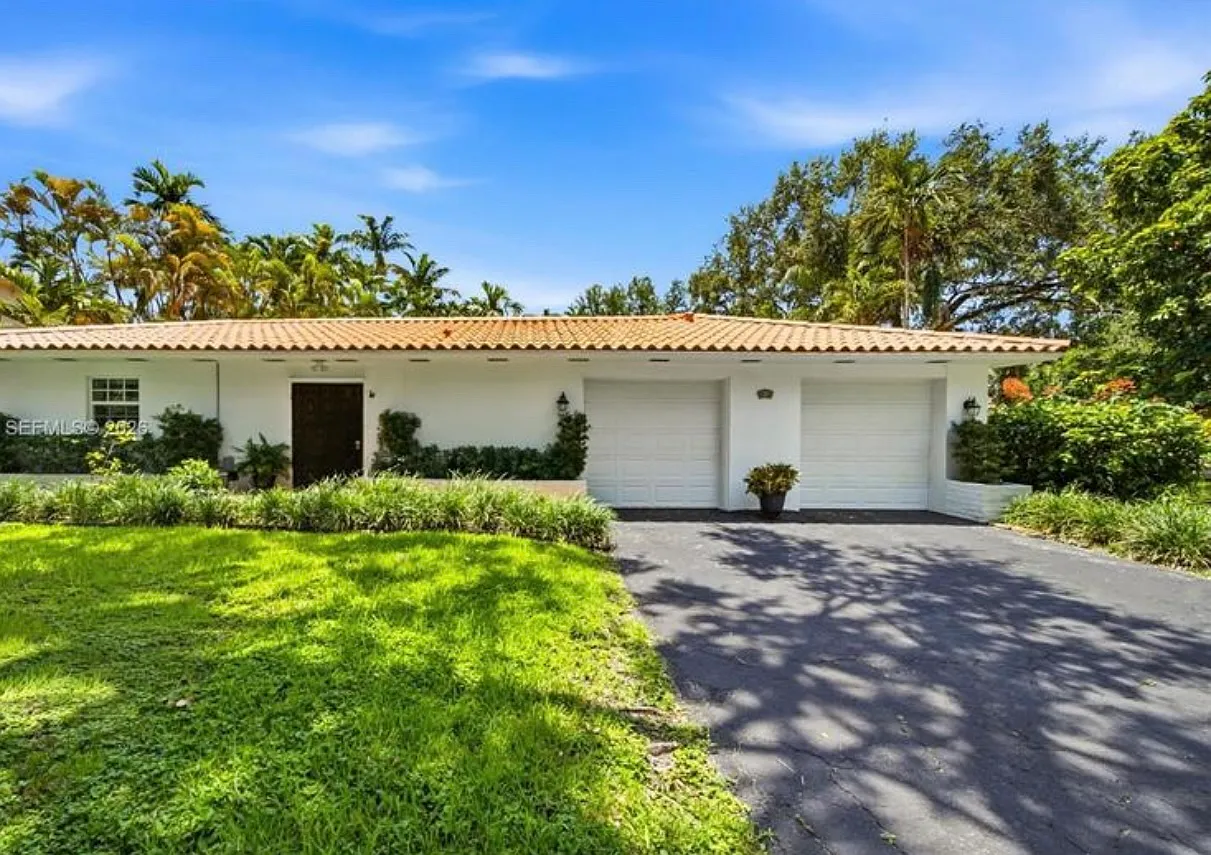 4 bed, 2957 sqft, $14,000 — Photo 4
