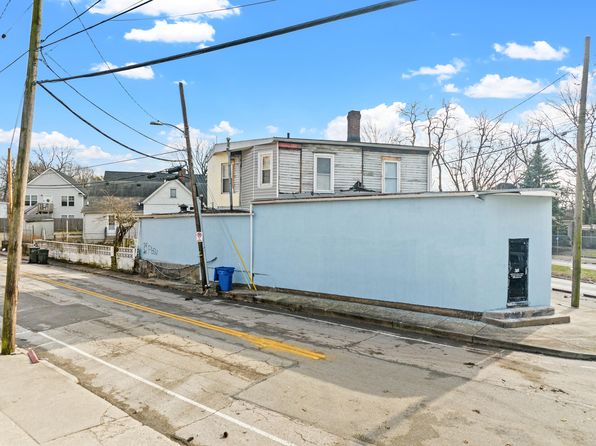 lexington-kentucky-446756855 picture