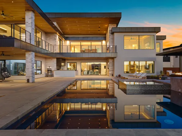 20 N Cliffside Dr, Washington, UT 84780