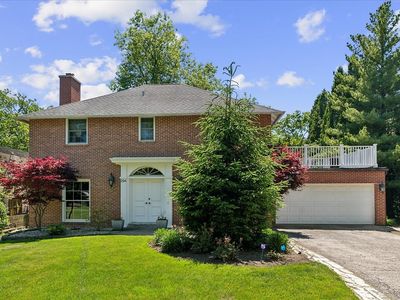 294 N Deere Park Dr W, Highland Park, IL, 60035