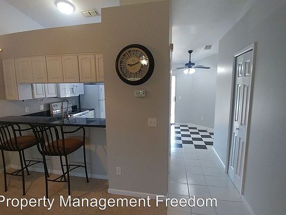 4th image of 120 Reserve 208 Cir