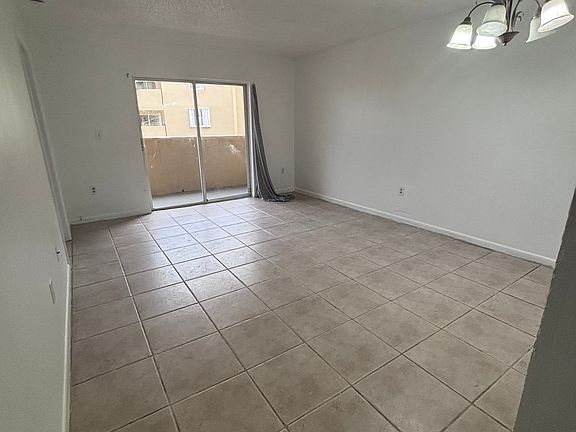 5th image of 14931 SW 82nd Ln APT 305