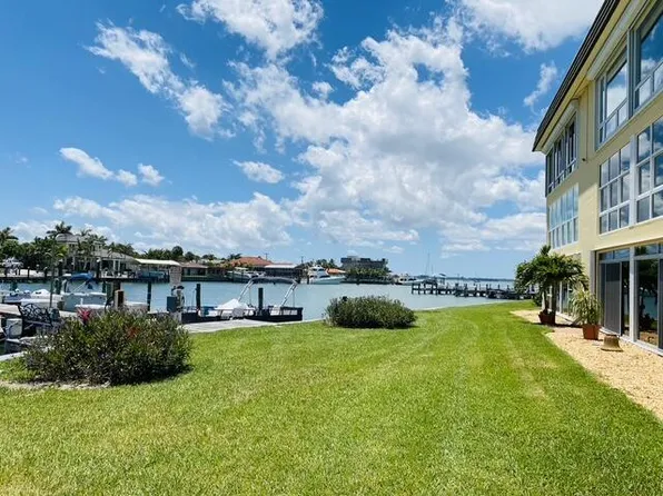 1351 Bayshore Drive #105, Fort Pierce, FL 34949