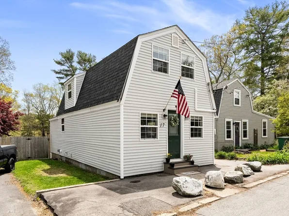 17 Woodbine Ave, Pembroke, MA 02359