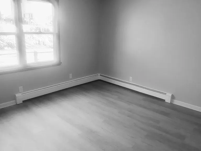 659 17th St #12 — Photo 11