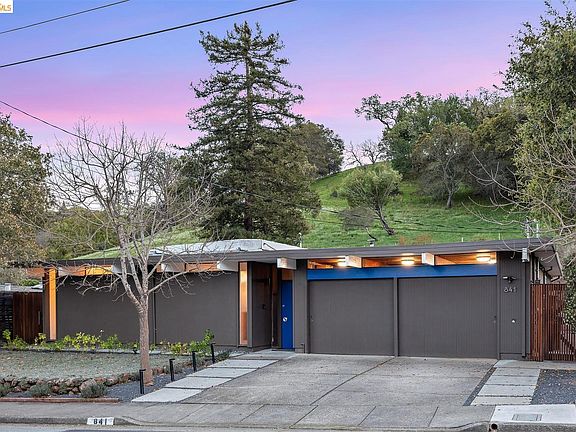 2nd image of 841 Montecillo Rd