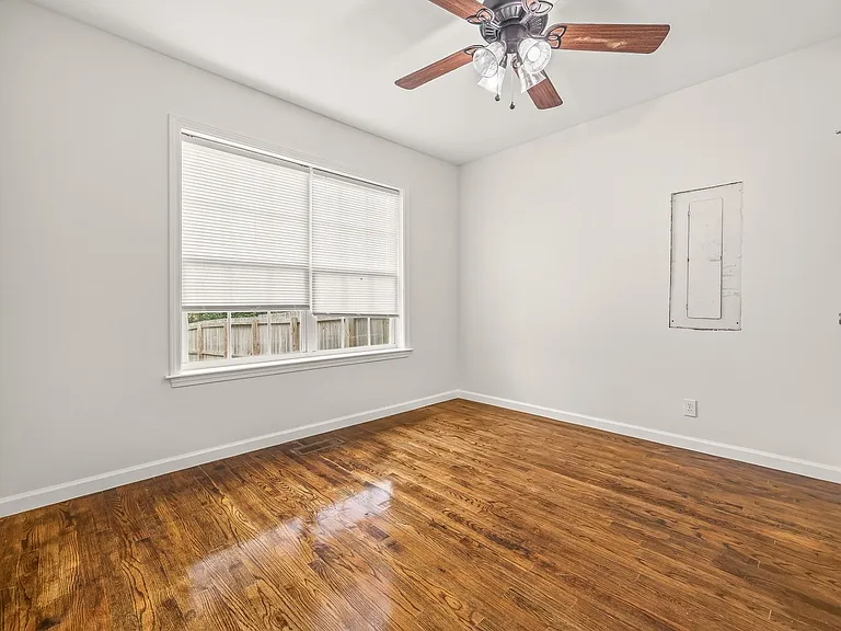 1028 Womack Ave — Photo 18