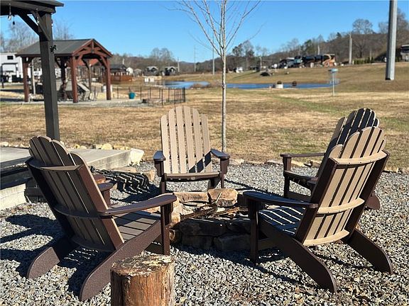 3rd image of LOT 191 Mountain Meadows Dr