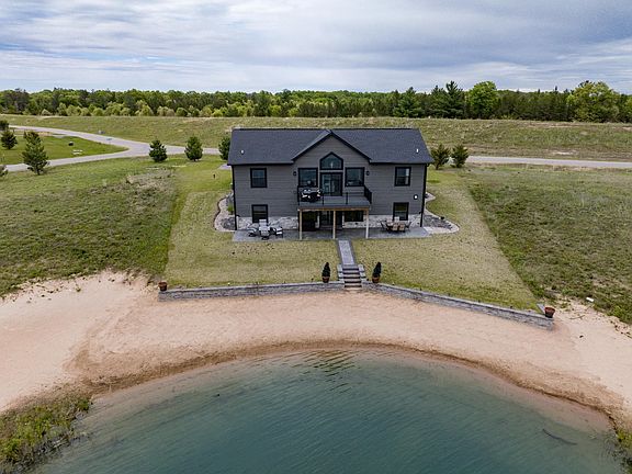 2nd image of N8815 Lake Cabin Dr
