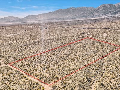 7 Emerald Rd, Lucerne Valley, CA, 92356