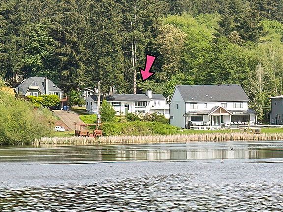 3rd image of 6813 82nd Avenue NW