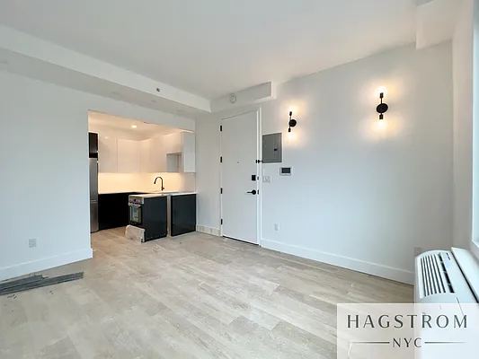 Rented by Hagstrom Management Inc | media 9