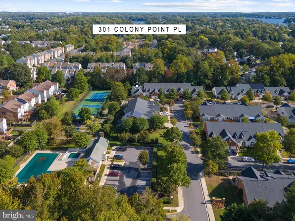 301 Colony Point Pl, Edgewater, MD 21037