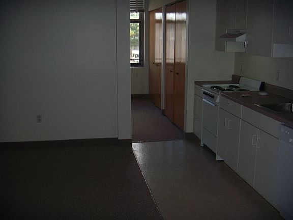 5th image of 153 E 13th St Ste 1200