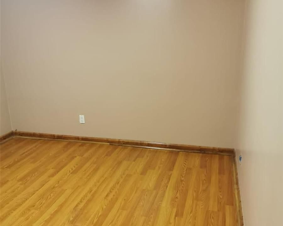 2nd image of 112 Derrywood Dr