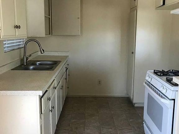 2nd image of 5311 Templeton St APT 4