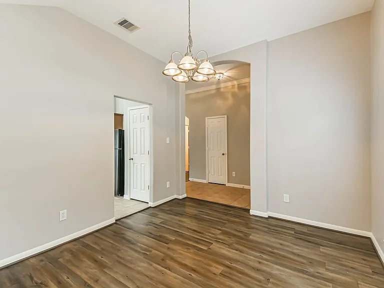 13831 Hillingdale Ln — Photo 18