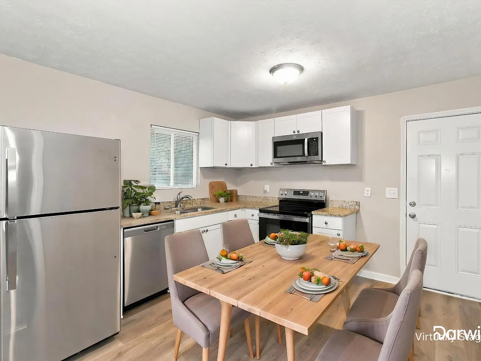 3 bed, 1.5 bath, 1201 sqft, $1,650 — Photo 4