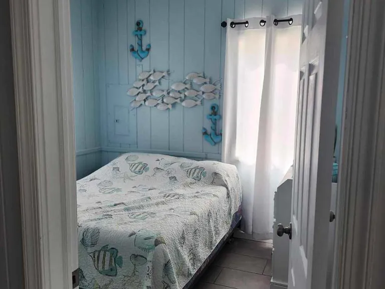 23 E Surf Way — Photo 17