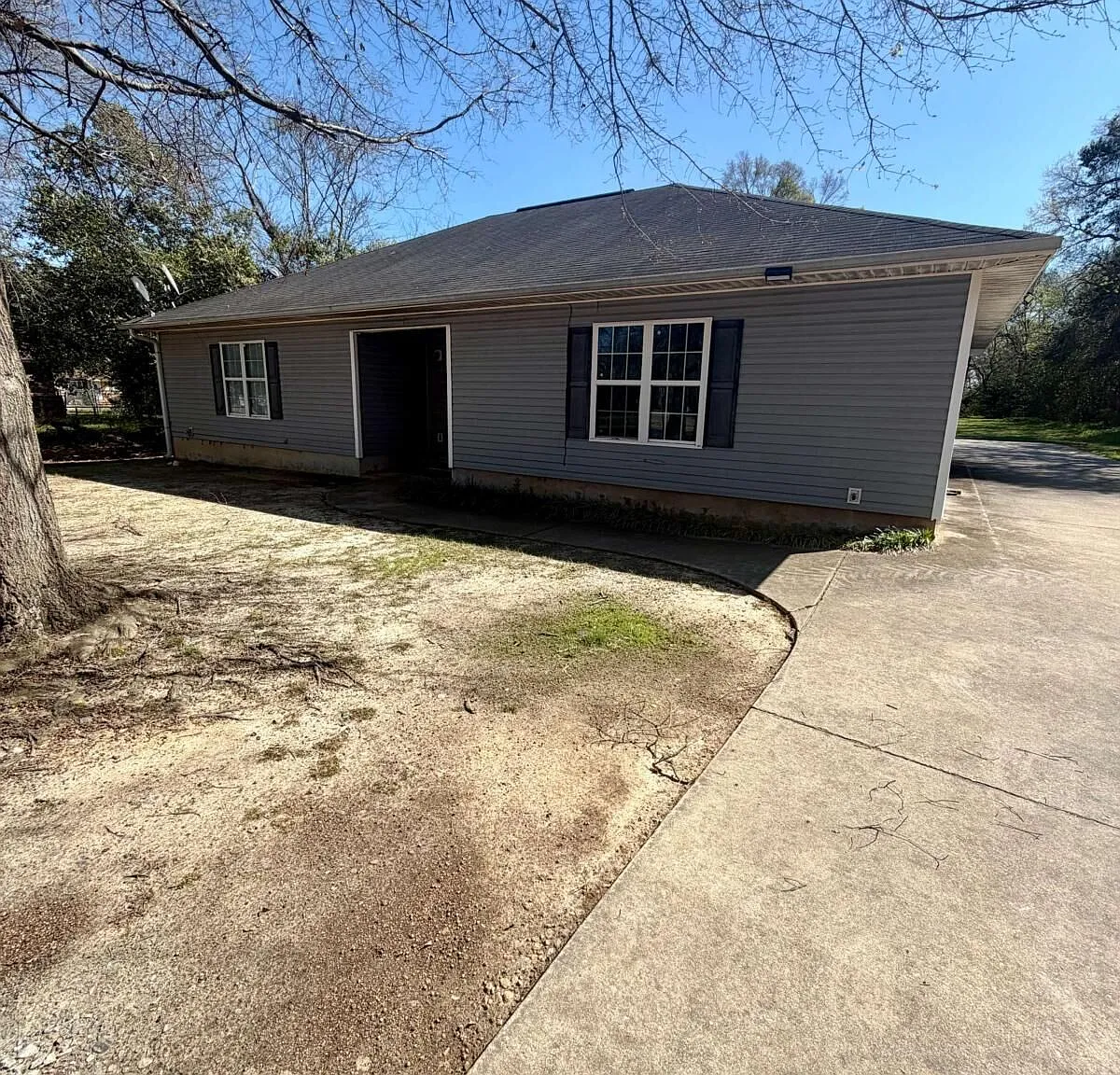 1 bed, 1.0 bath, 475 sqft, $715 — Photo 1