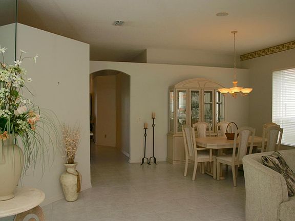 5th image of 588 NW Lambrusco Dr