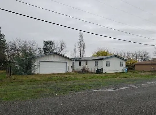 2190 16th St photo 1