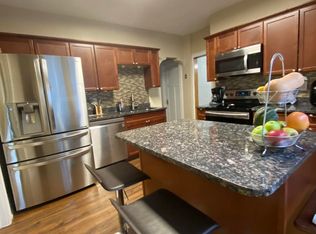 3167 S 9th Pl, Milwaukee, WI 53215