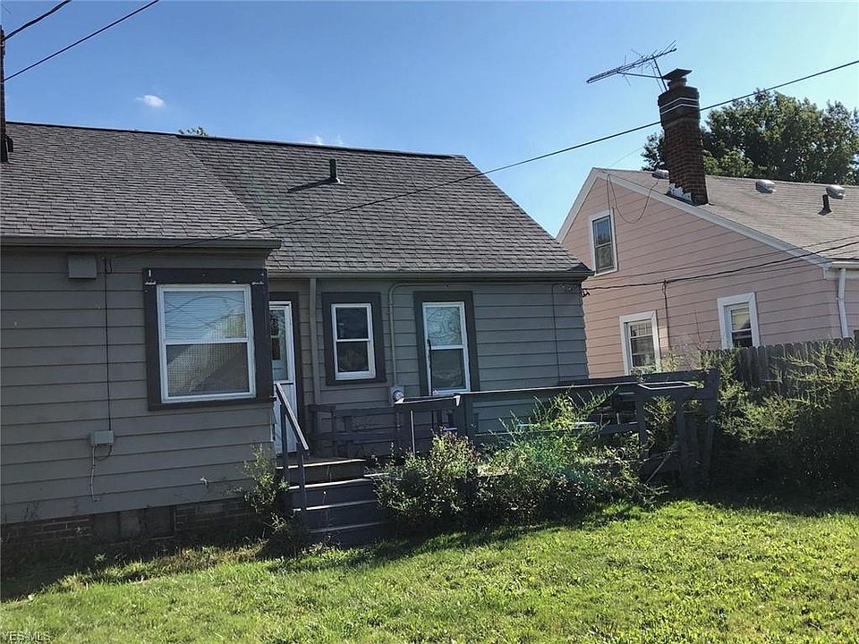 2nd image of 13608 Ellwood Ave