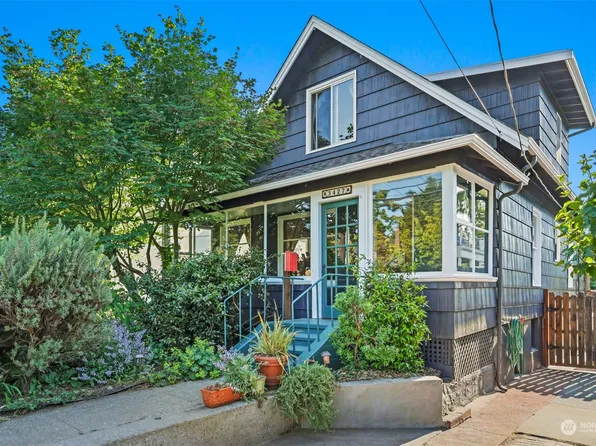 3427 Densmore Avenue N, Seattle, WA 98103